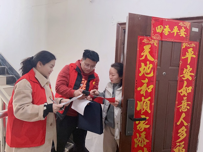 九江市贛鄱砂業集團志愿者進社區開展 創建問卷調查活動